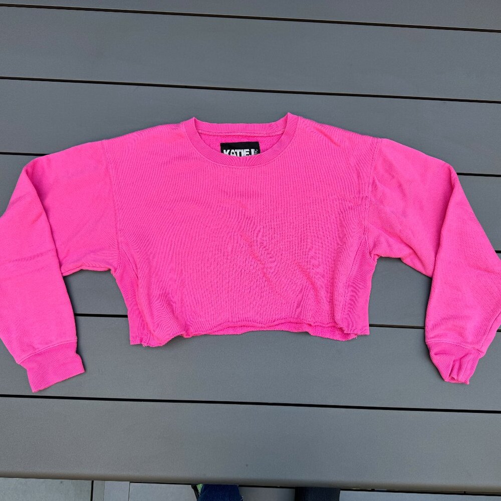 Katie J NYC Juniors Jan Crop Sweatshirt, Juniors Small, hot pink